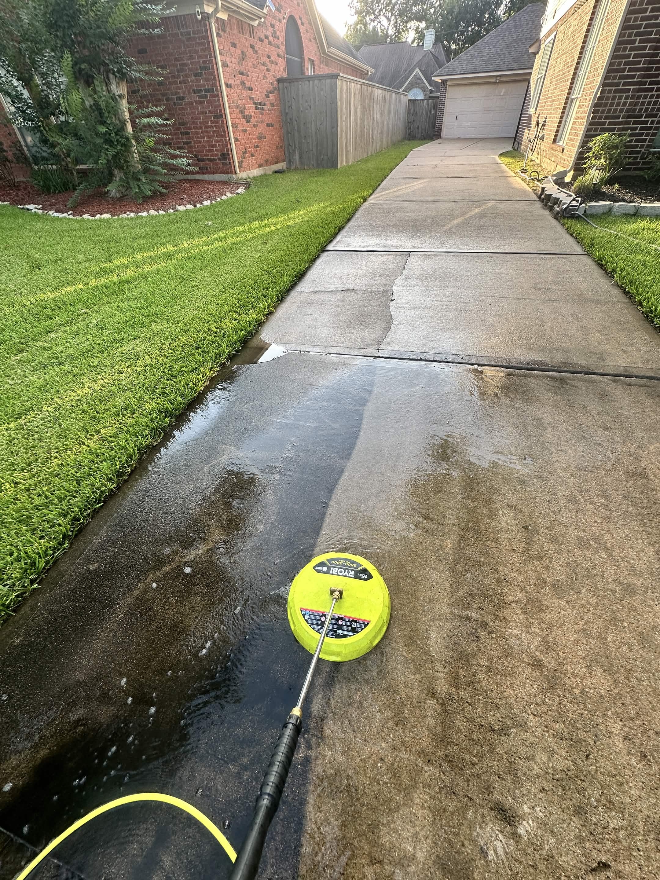Sidewalk & Walkway